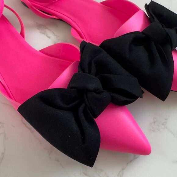 ⭕️ AAJ By Aminah Hot Pink Sudana Bow Strap Flats - Picture 8 of 8